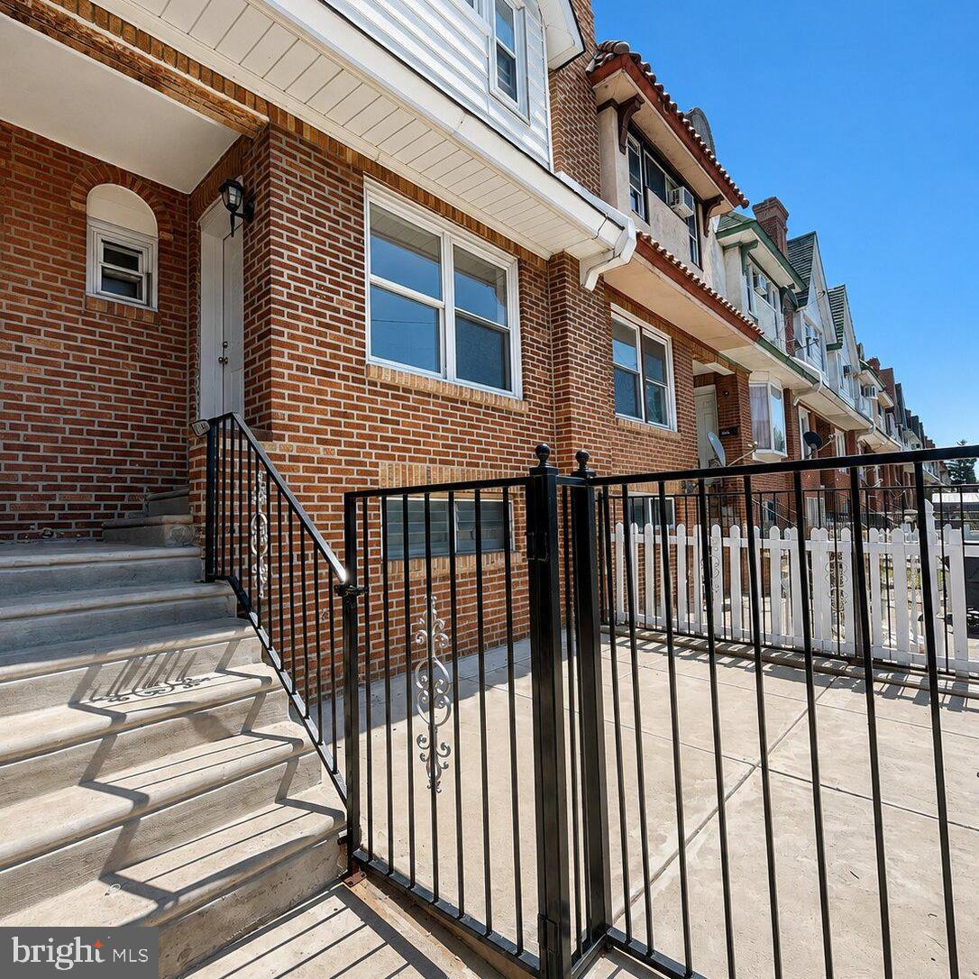 1419 Lardner St Property Photo 17