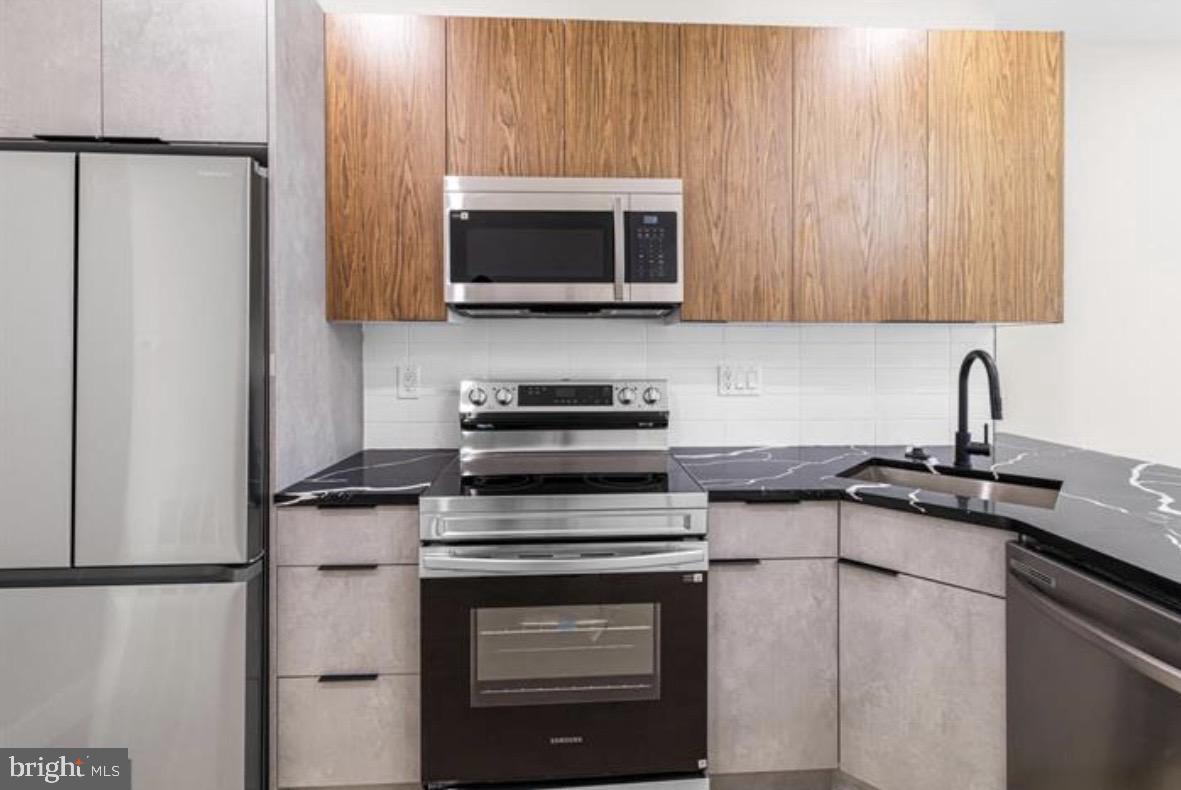 2051 E William St #2 Property Photo 6
