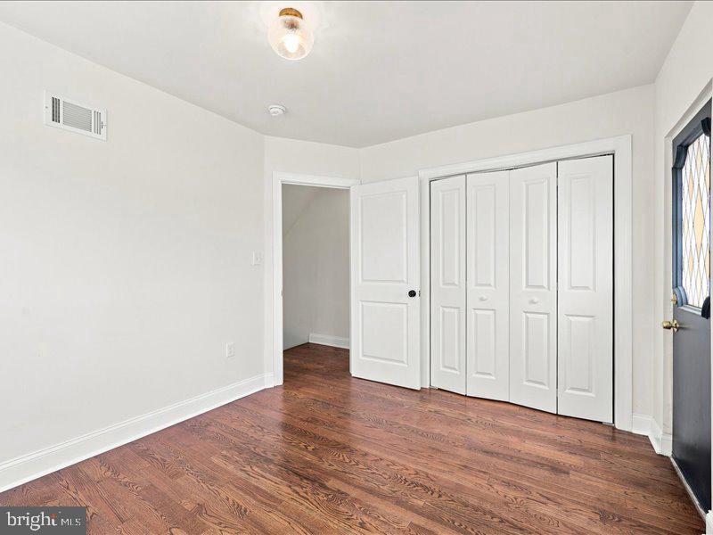 7134 Guyer Ave Property Photo 8