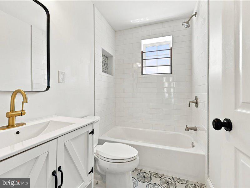 7134 Guyer Ave Property Photo 16