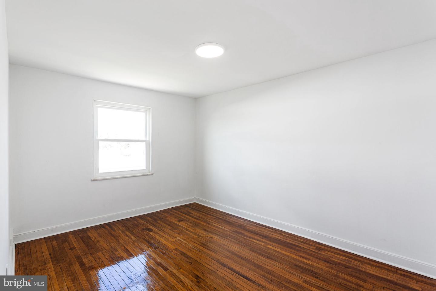 7545 Overbrook Ave Property Photo 18