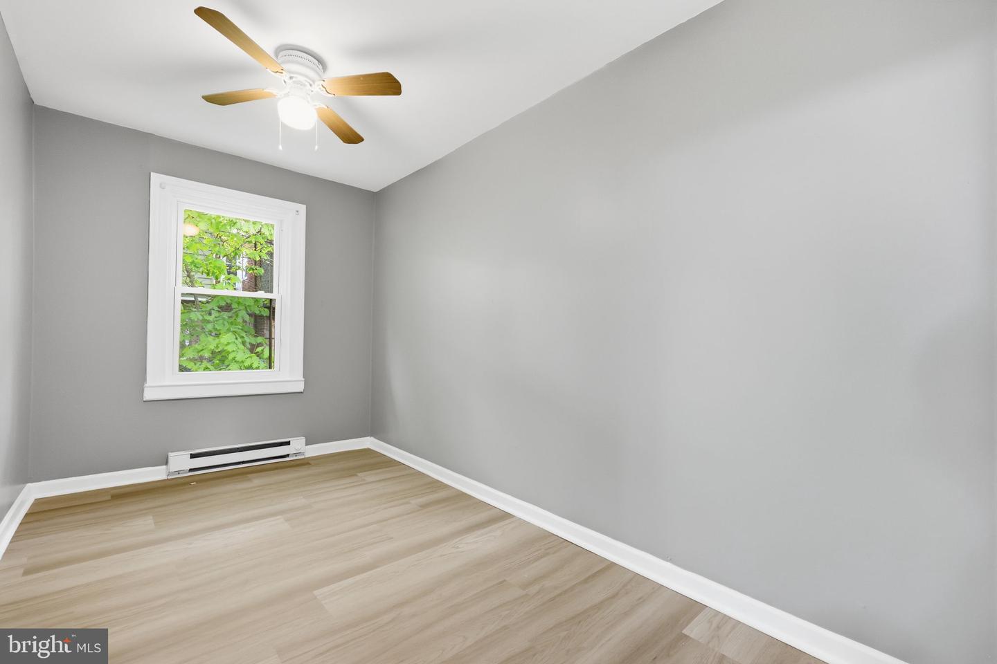 140 W Ashdale St Property Photo 10
