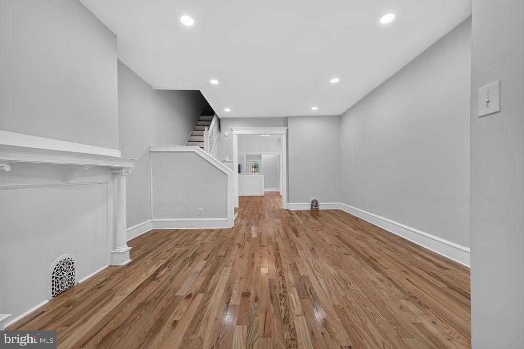 5032 Ludlow St Property Photo 34