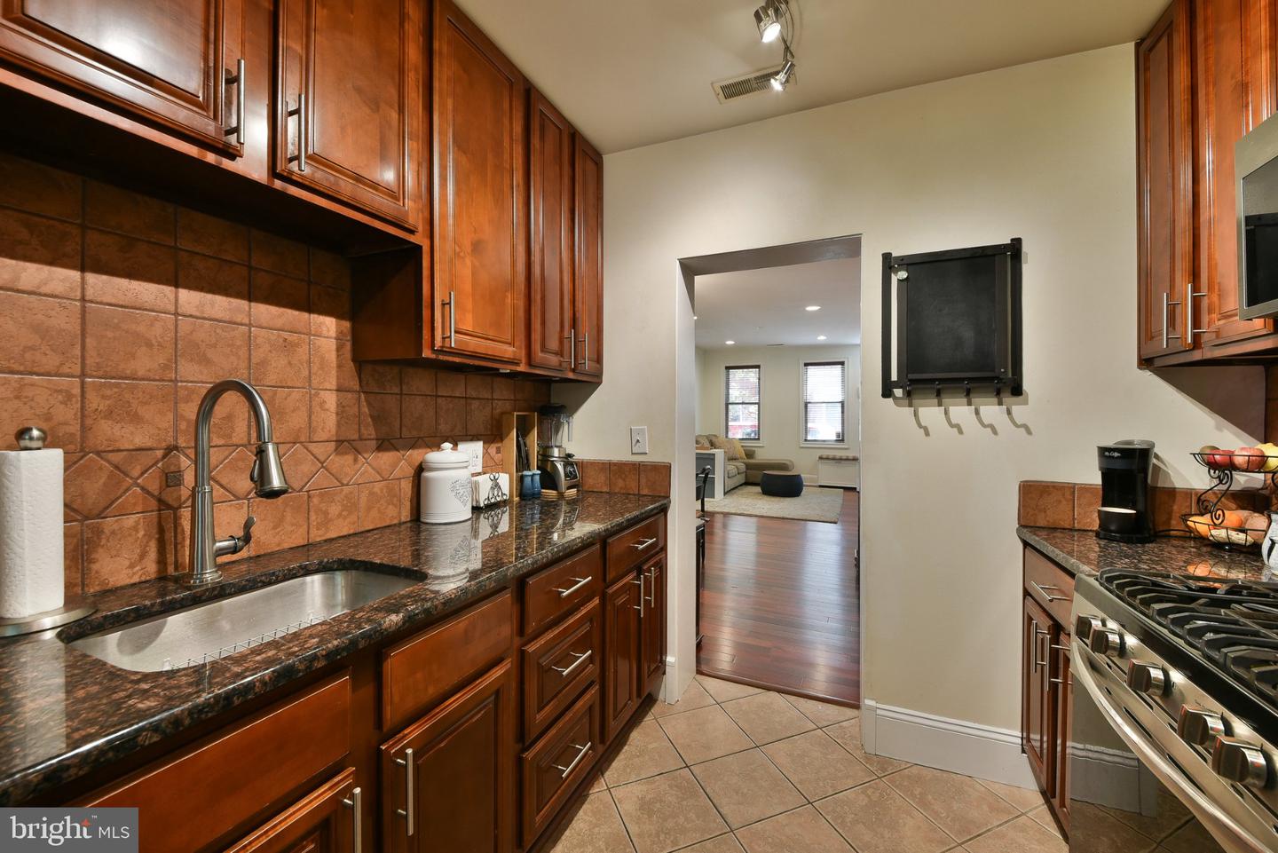 315 Titan St Property Photo 10