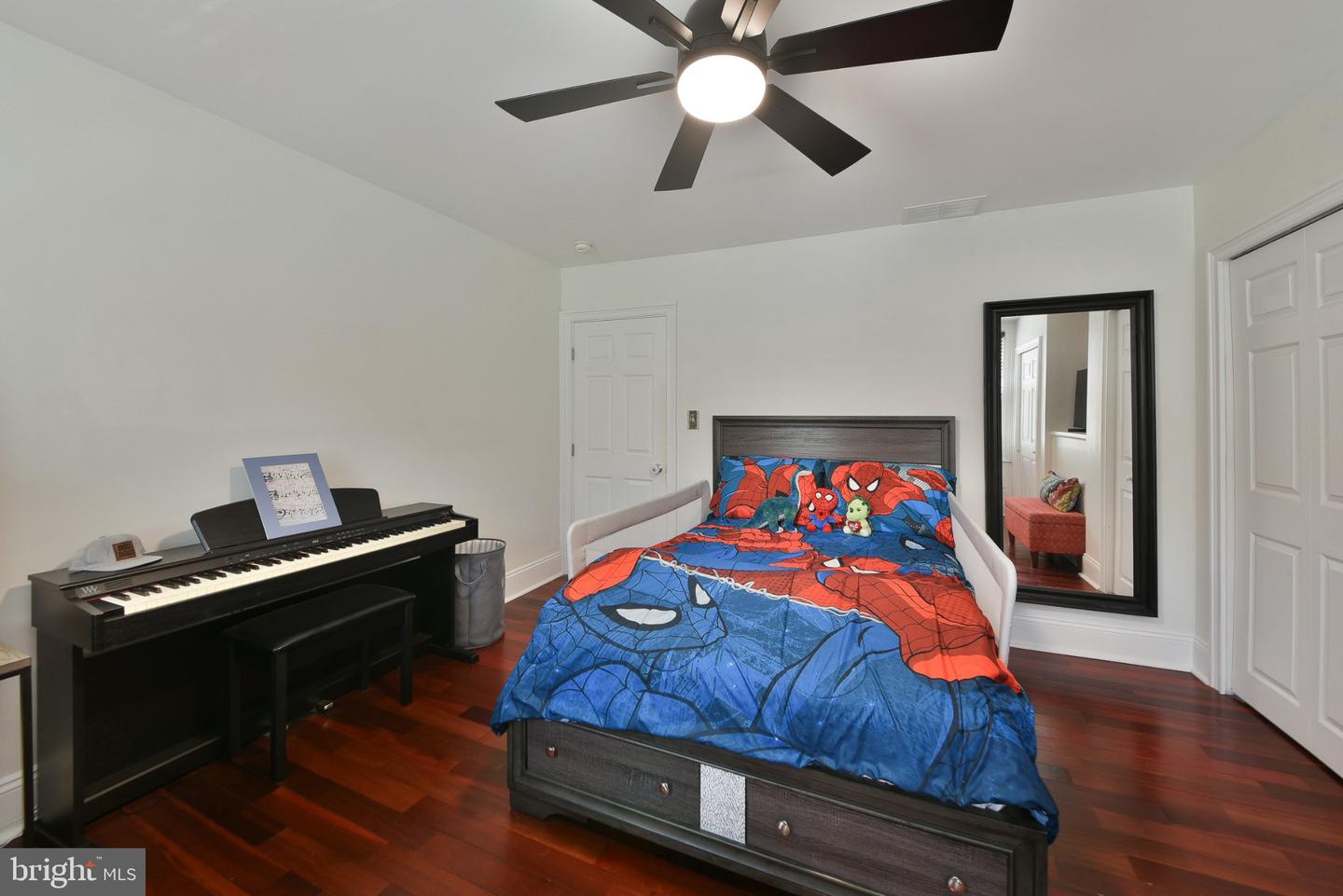 315 Titan St Property Photo 14