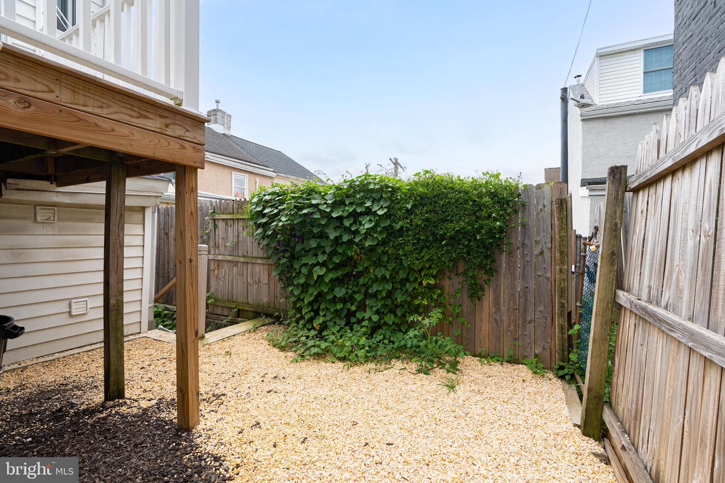 168 Green Ln #unit 2 Property Photo 8