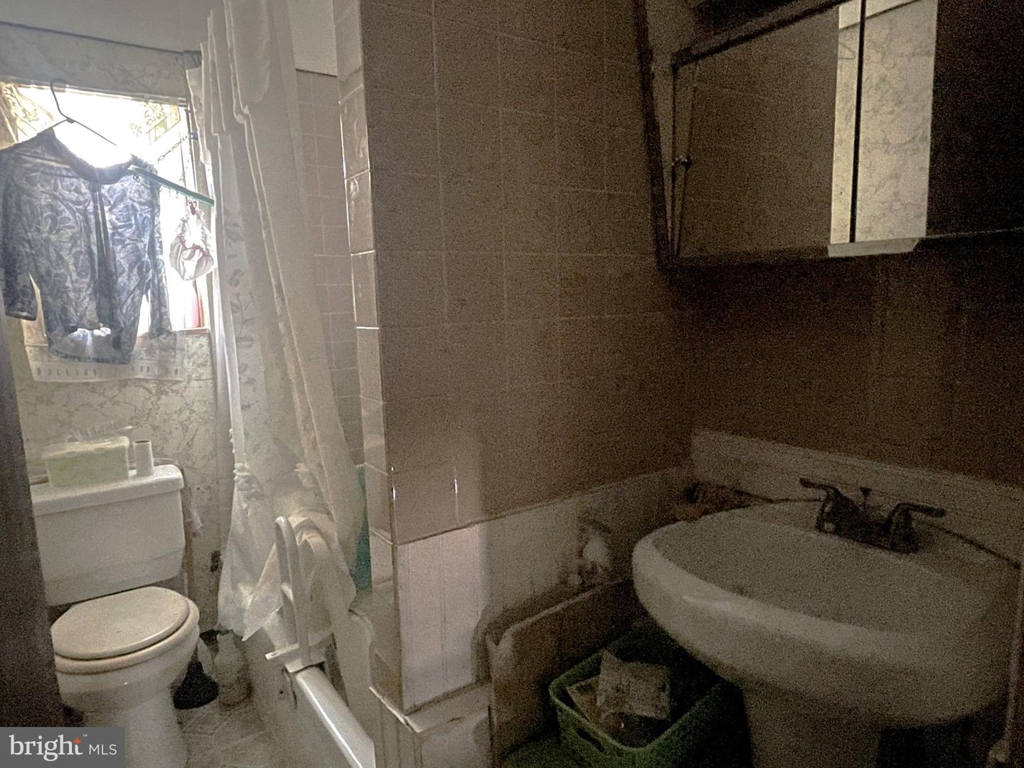 1526 Harrison St Property Photo 8