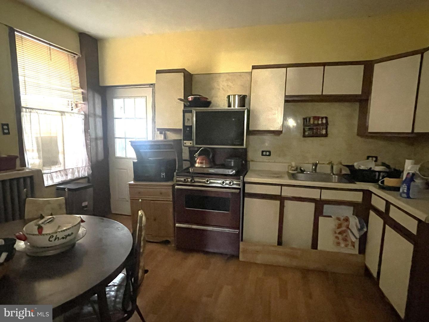 1526 Harrison St Property Photo 12