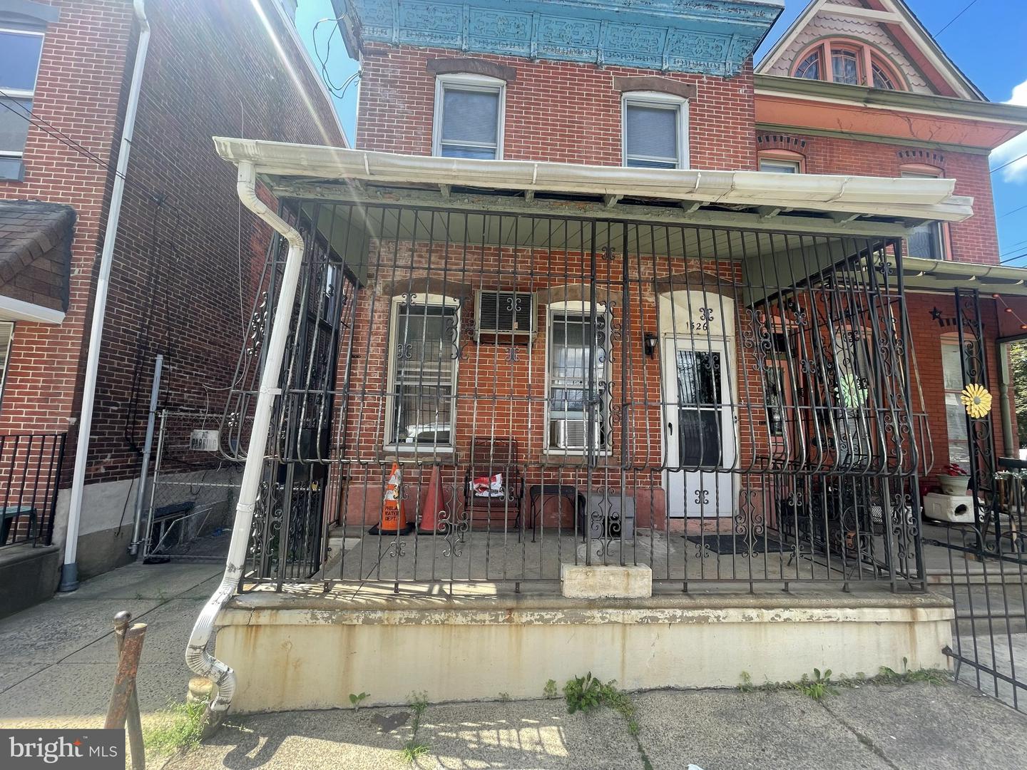 1526 Harrison St Property Photo 15