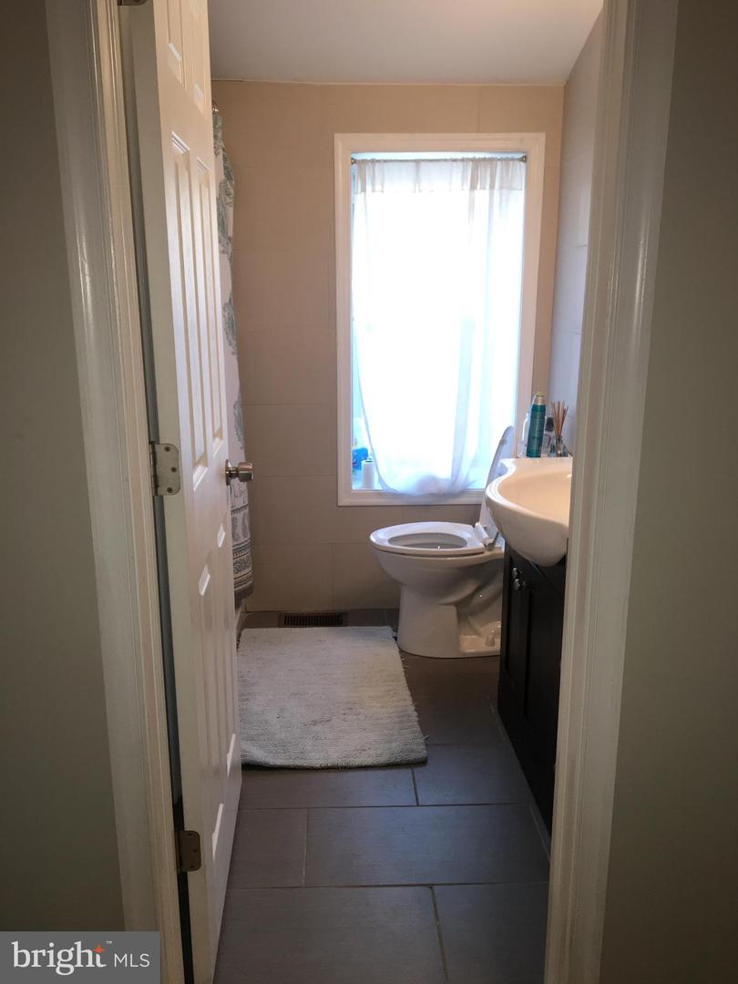 4203 Main St Property Photo 20