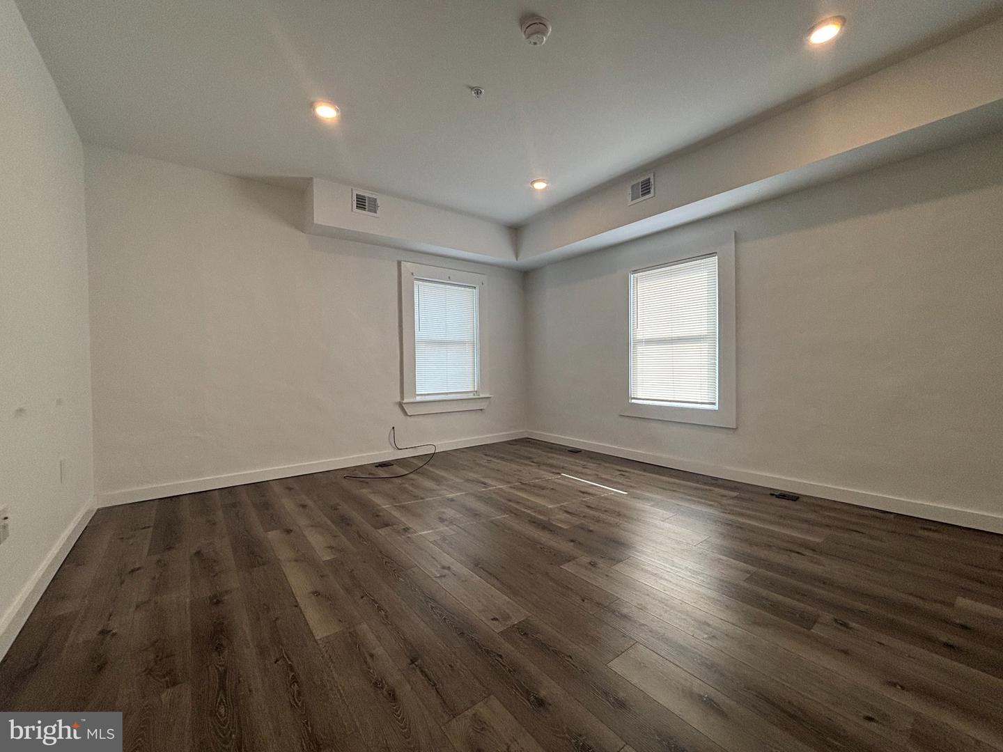 240 E Girard Ave #8 Property Photo 3