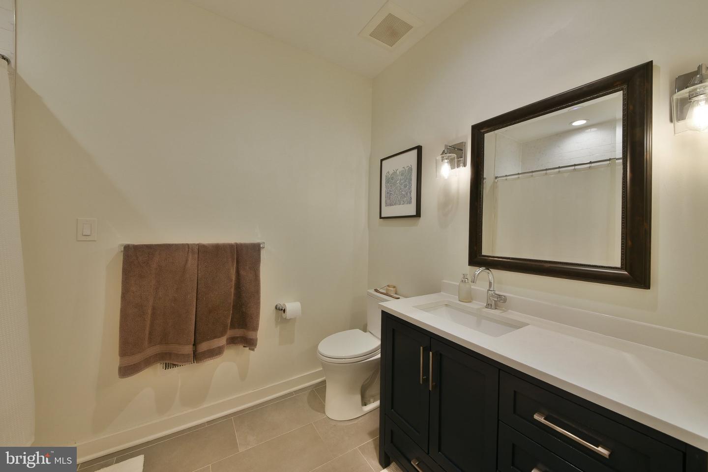 1417 S Chadwick St Property Photo 19