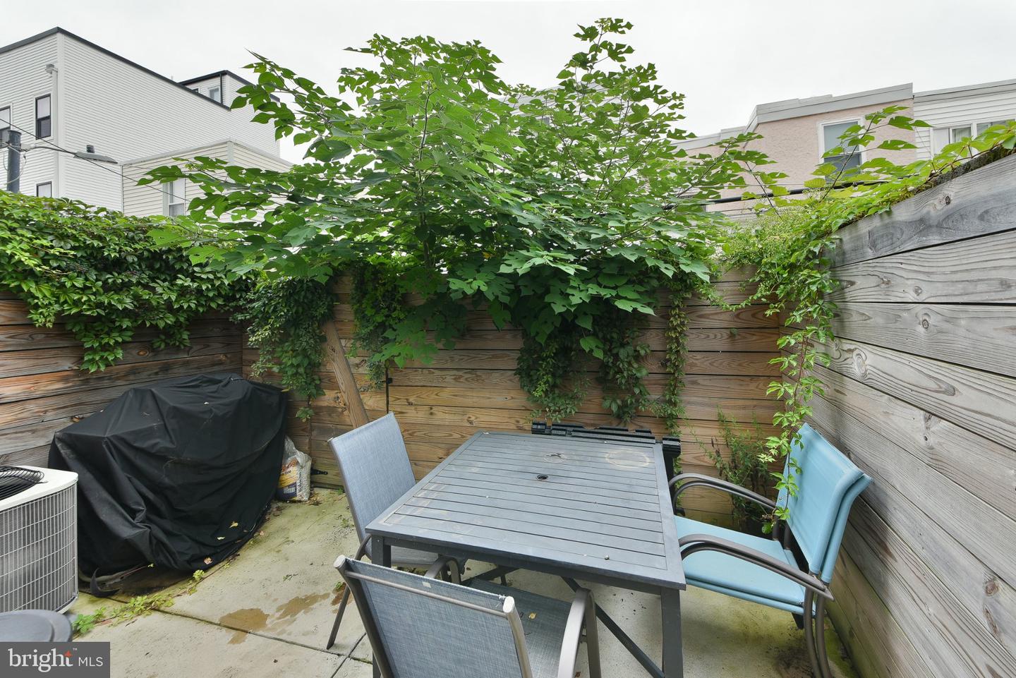 1417 S Chadwick St Property Photo 22