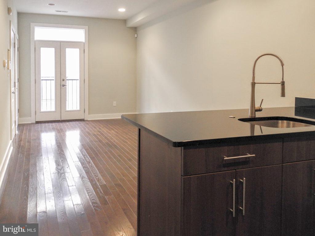 2012 W Girard Ave #unit 14b Property Photo 1