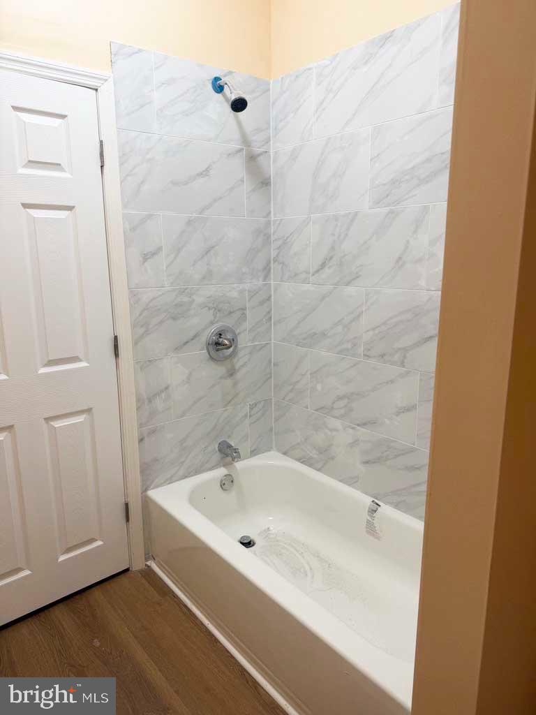 4966 W Thompson St Property Photo 7