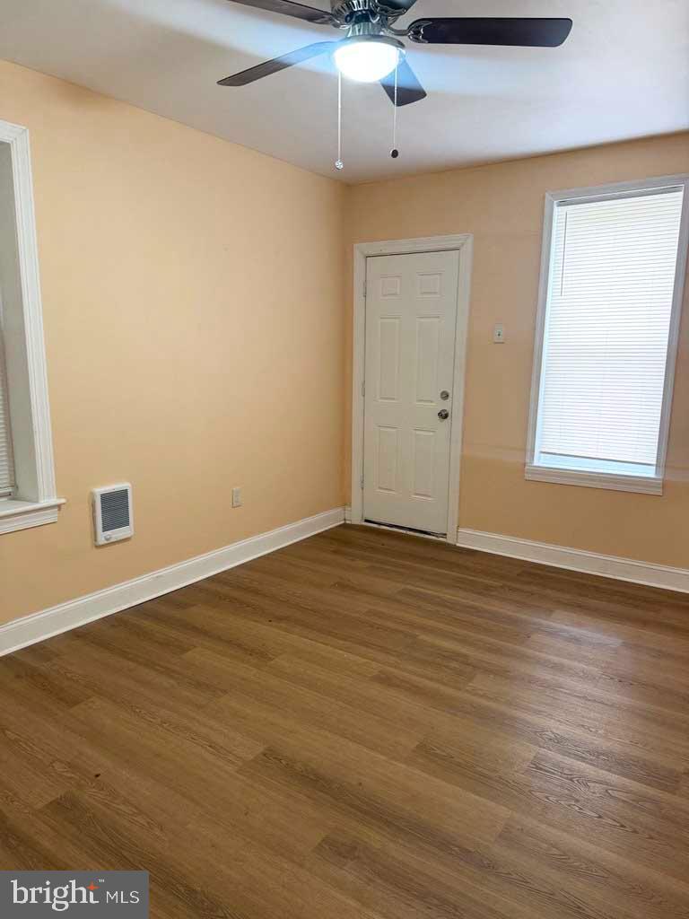 4966 W Thompson St Property Photo 9