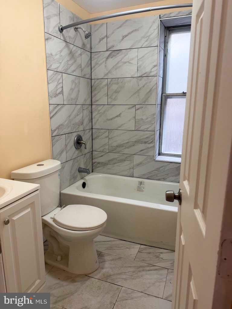 4966 W Thompson St Property Photo 19
