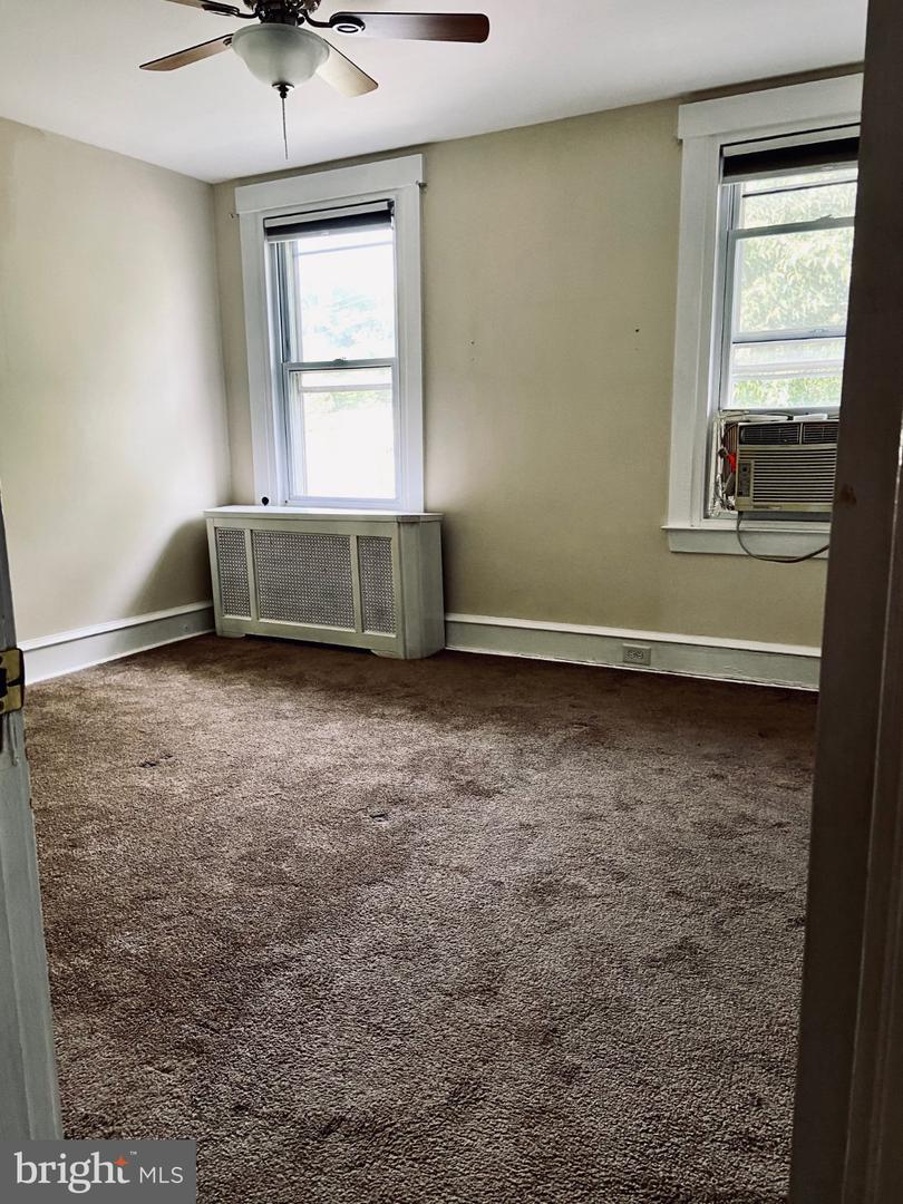 4617 Silverwood St Property Photo 23