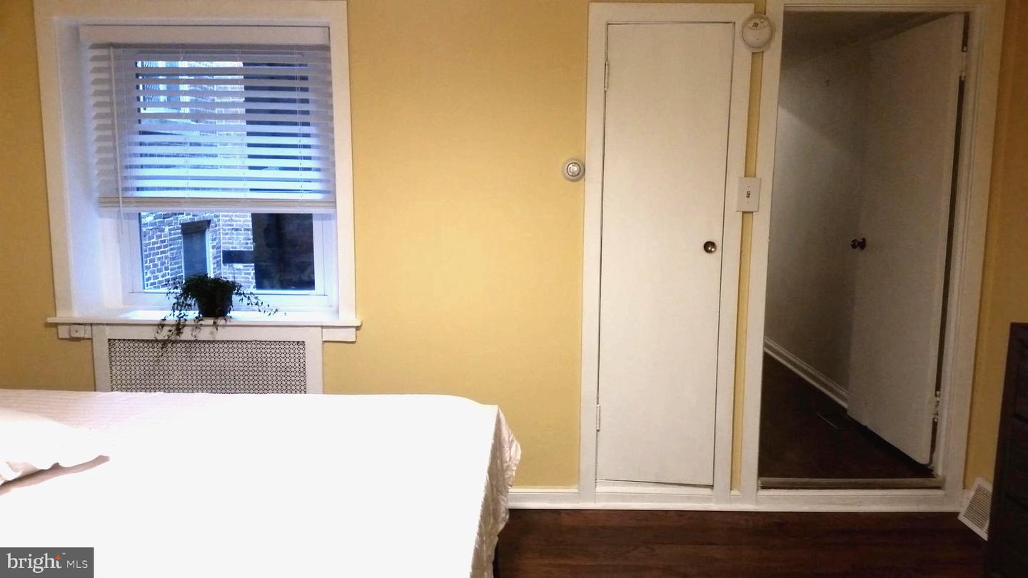 2034 Delancey Pl #2r Property Photo 19