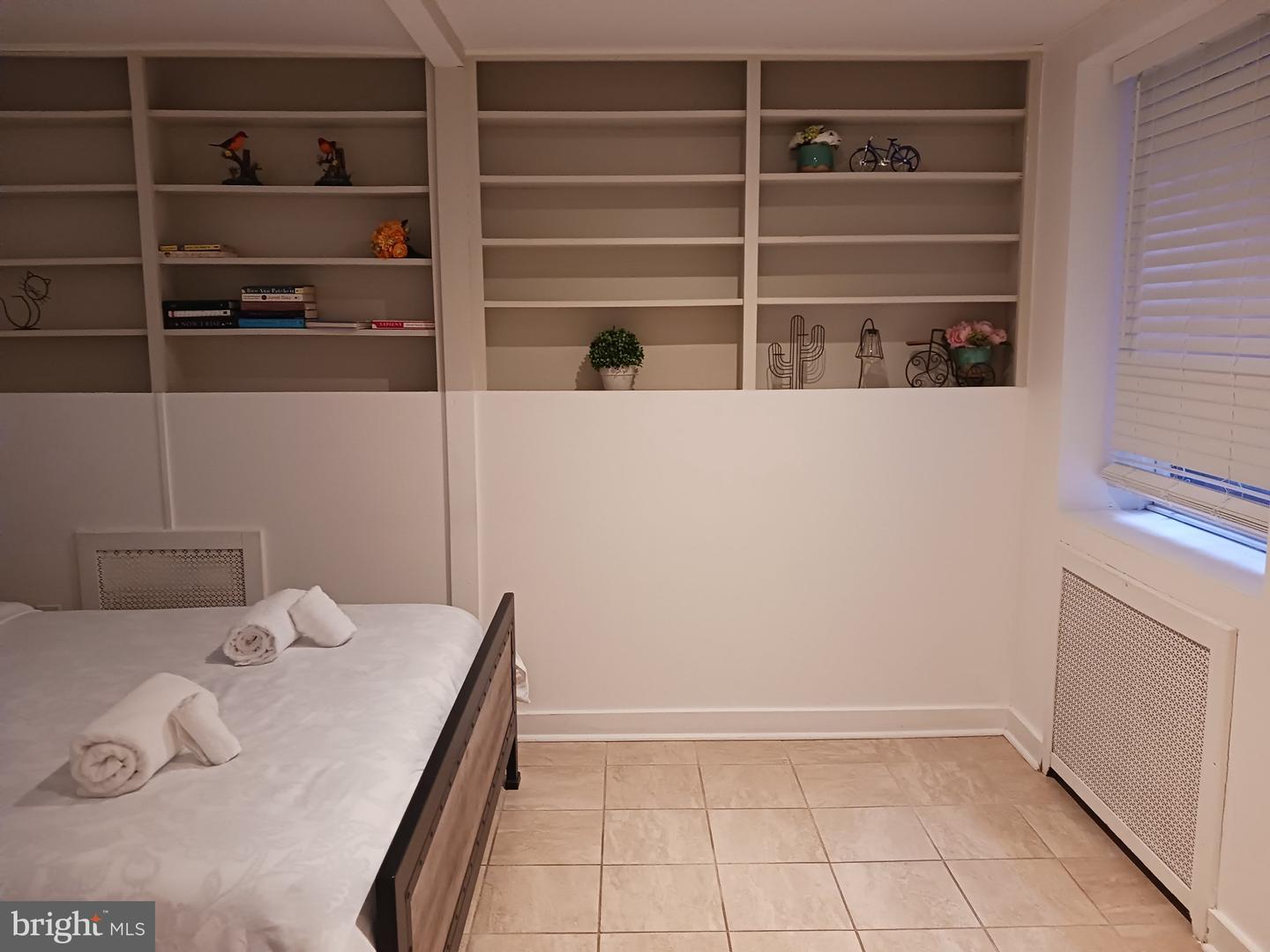 2034 Delancey Pl #2r Property Photo 22