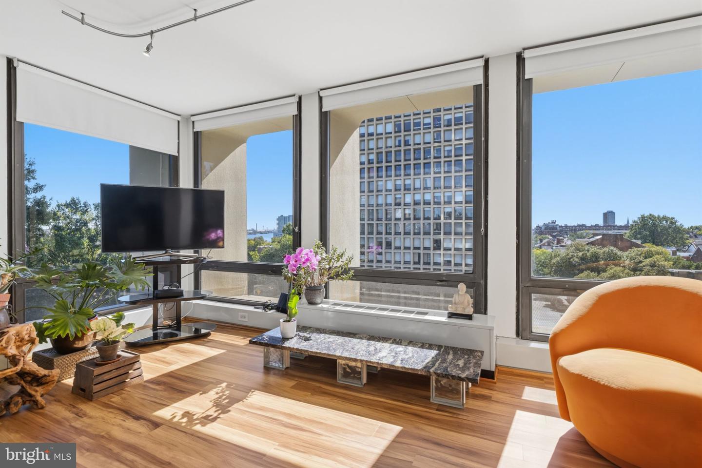 200 Locust St #5g&h Property Photo 18
