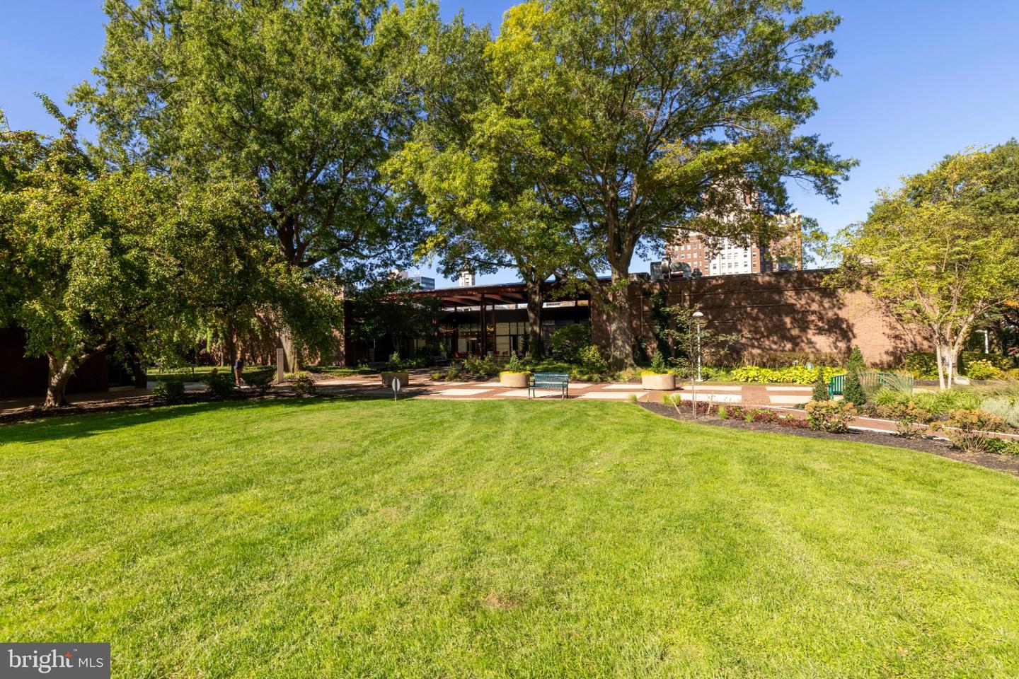 200 Locust St #5g&h Property Photo 45