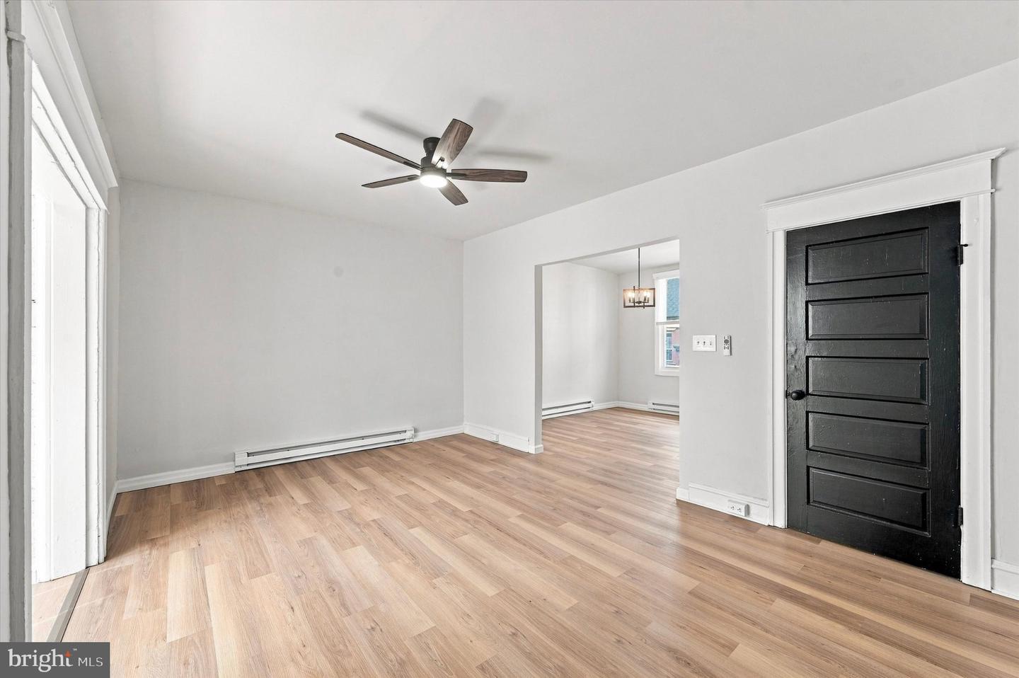 6511 Linmore Ave Property Photo 5
