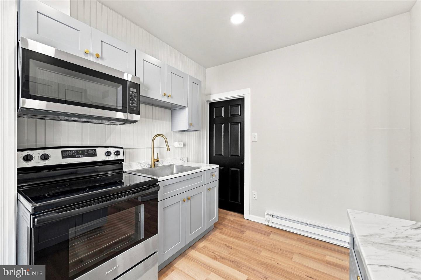 6511 Linmore Ave Property Photo 11