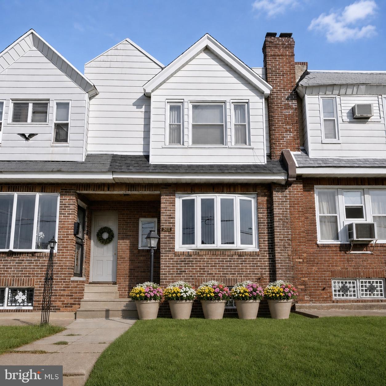 7411 Elmwood Ave Property Photo 1