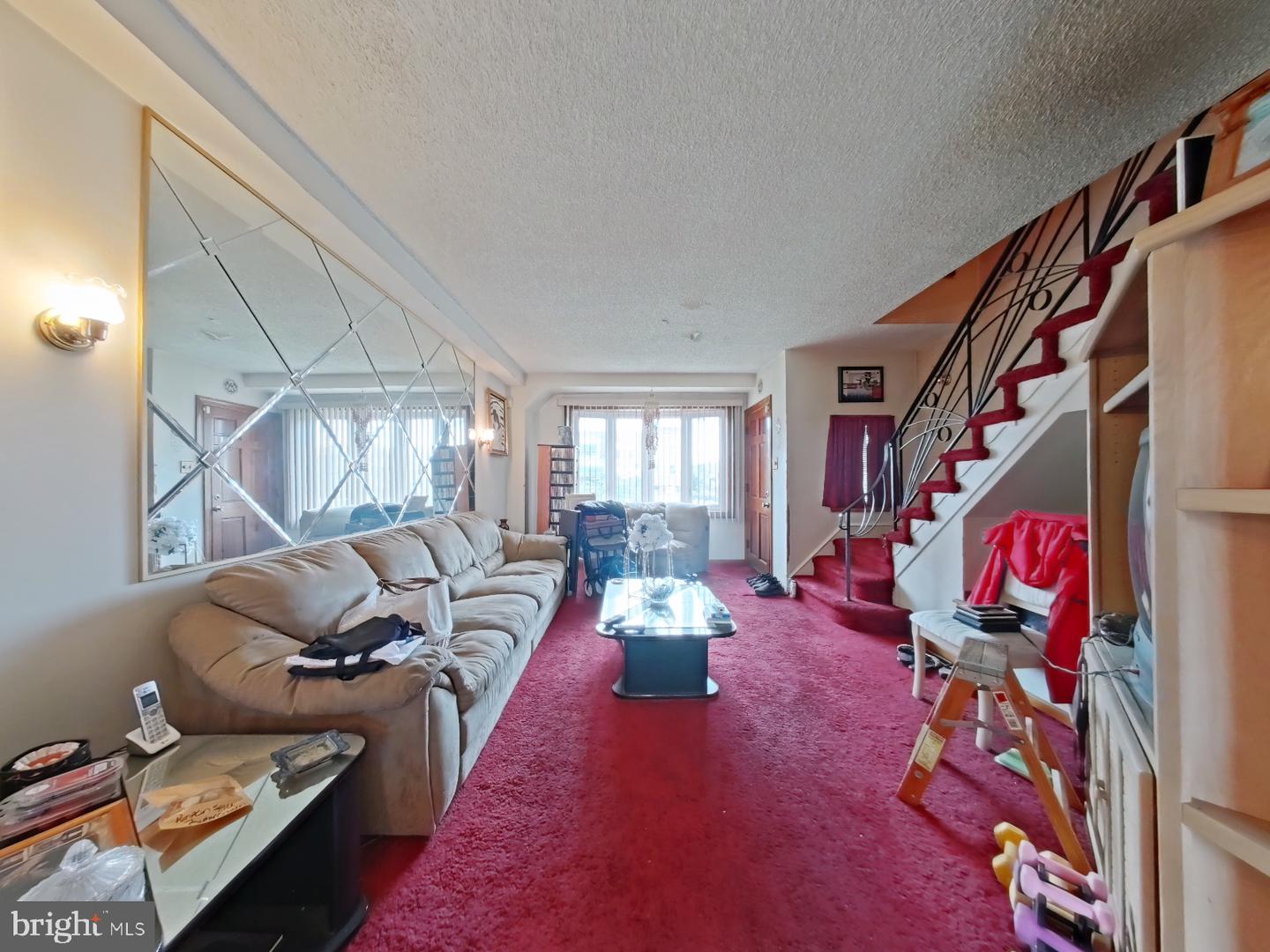 7411 Elmwood Ave Property Photo 11