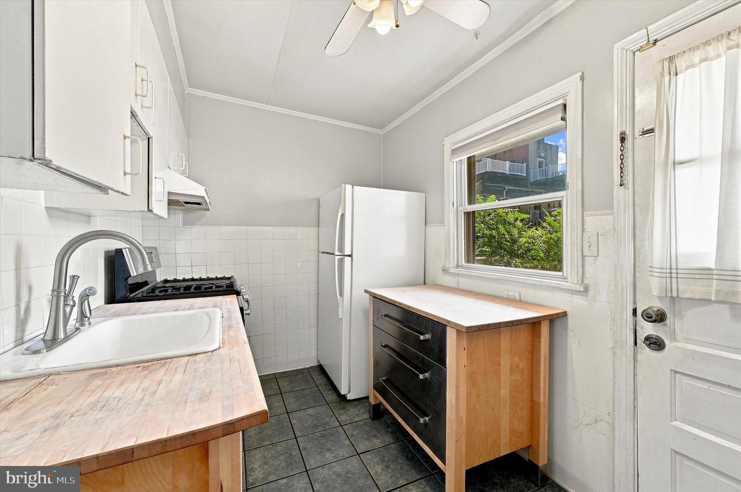135 Hermit St Property Photo 12