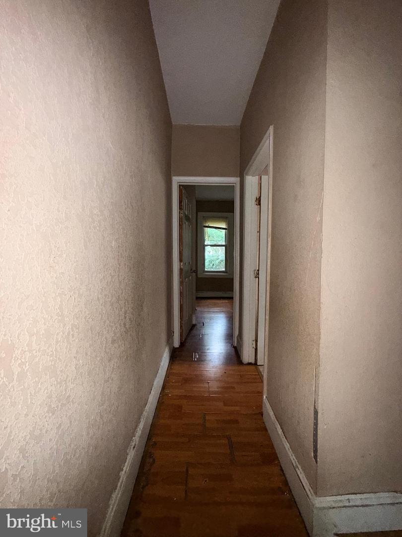 708 W Annsbury St Property Photo 29