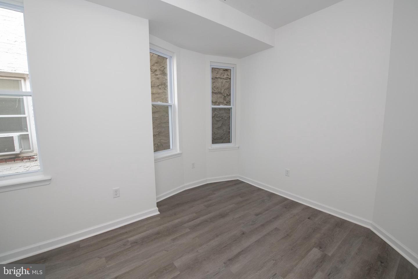 4205 W Girard Ave Property Photo 11