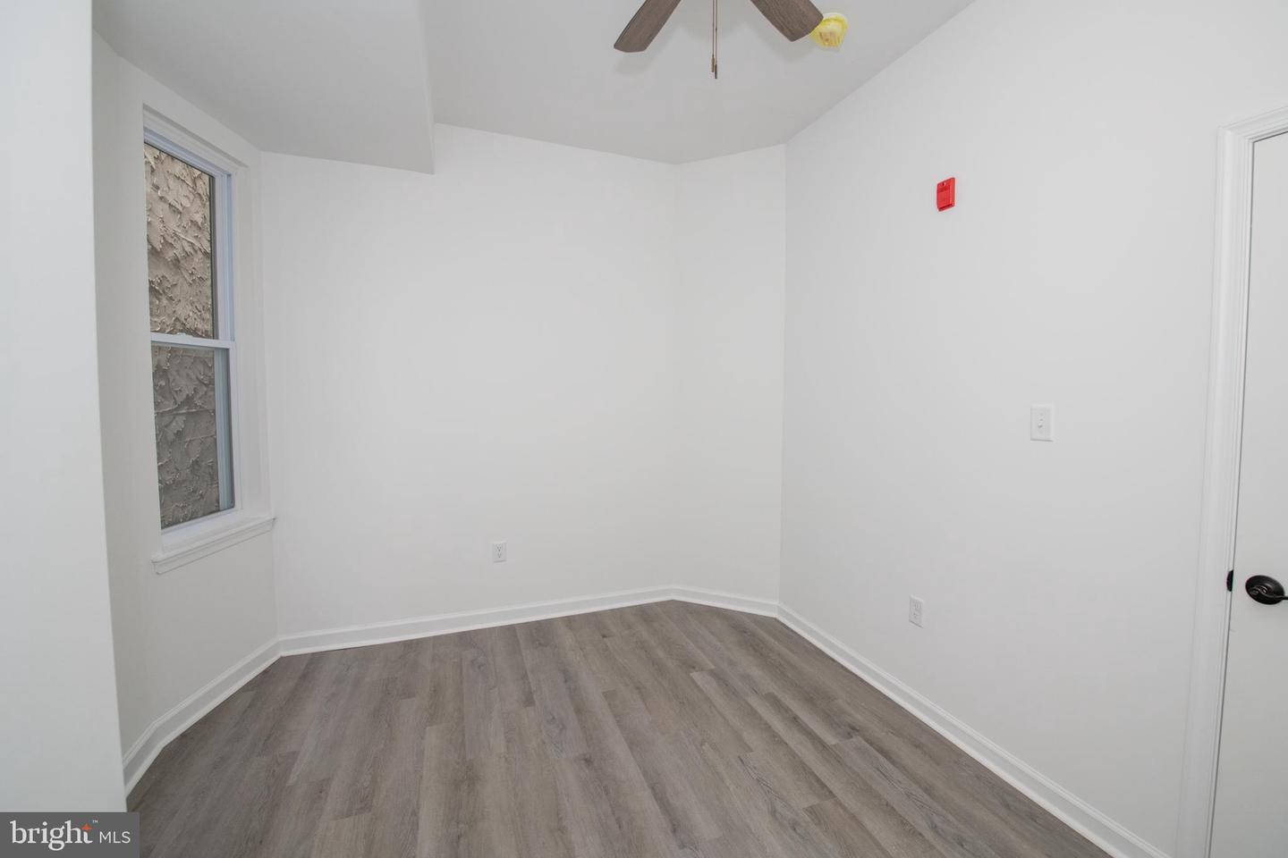 4205 W Girard Ave Property Photo 14
