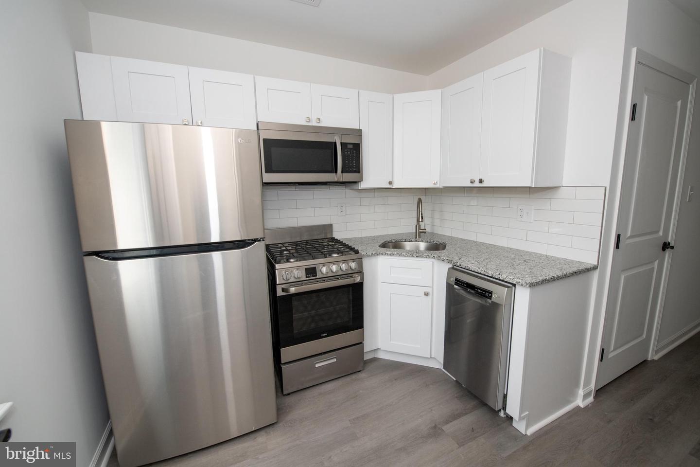 4205 W Girard Ave Property Photo 20