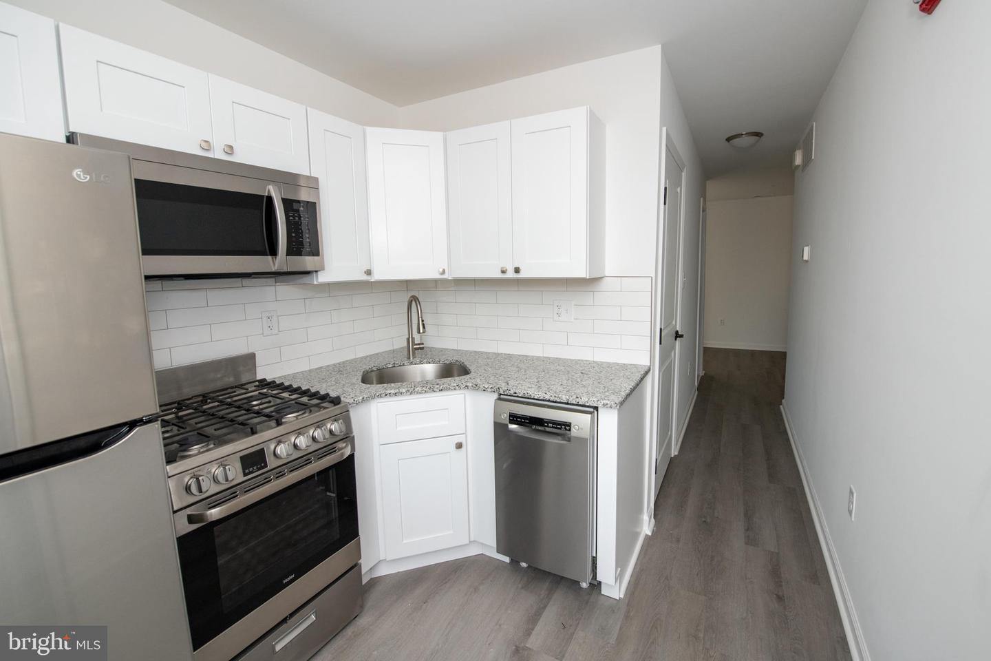 4205 W Girard Ave Property Photo 22