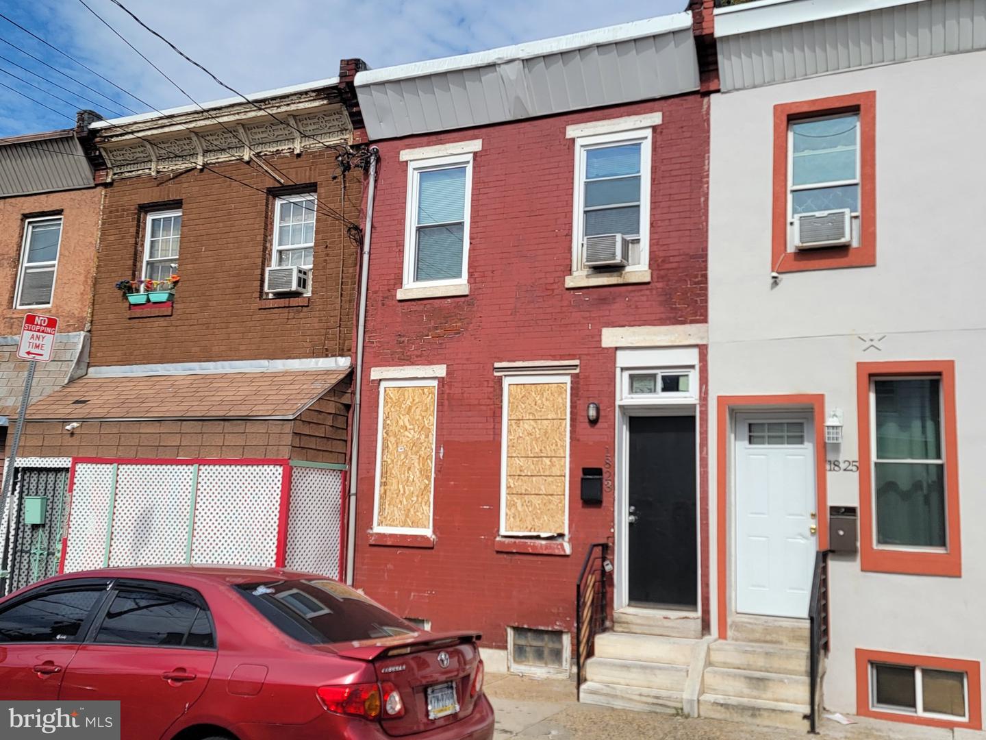 1823 E Orleans St Property Photo 1