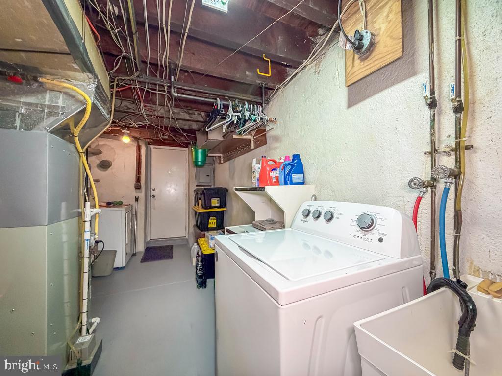 3527 Lansing St Property Photo 30