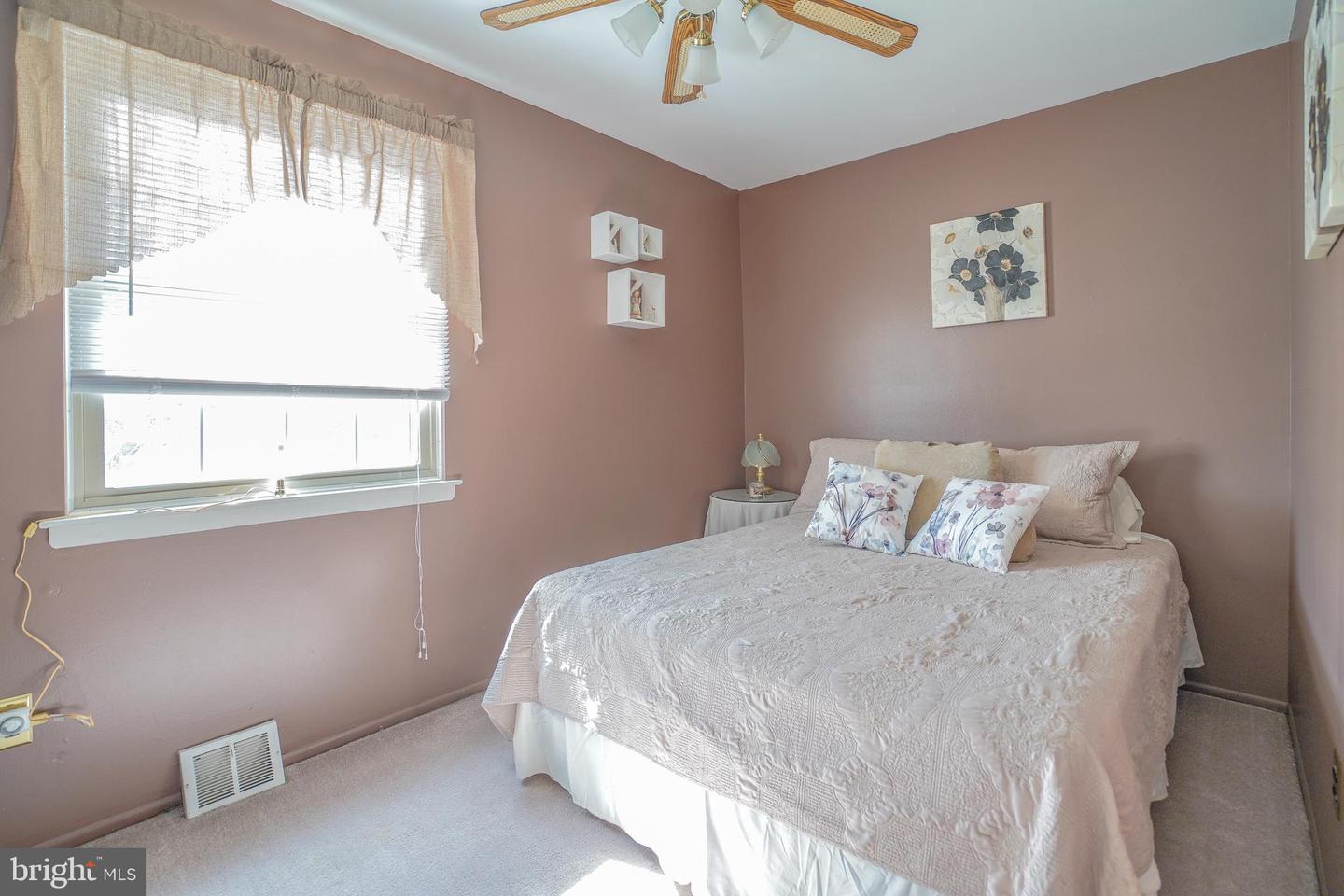 1231 Hemlock Dr Property Photo 23