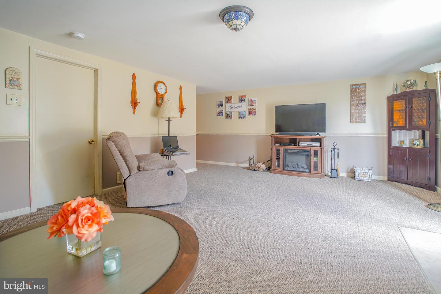 1231 Hemlock Dr Property Photo 31