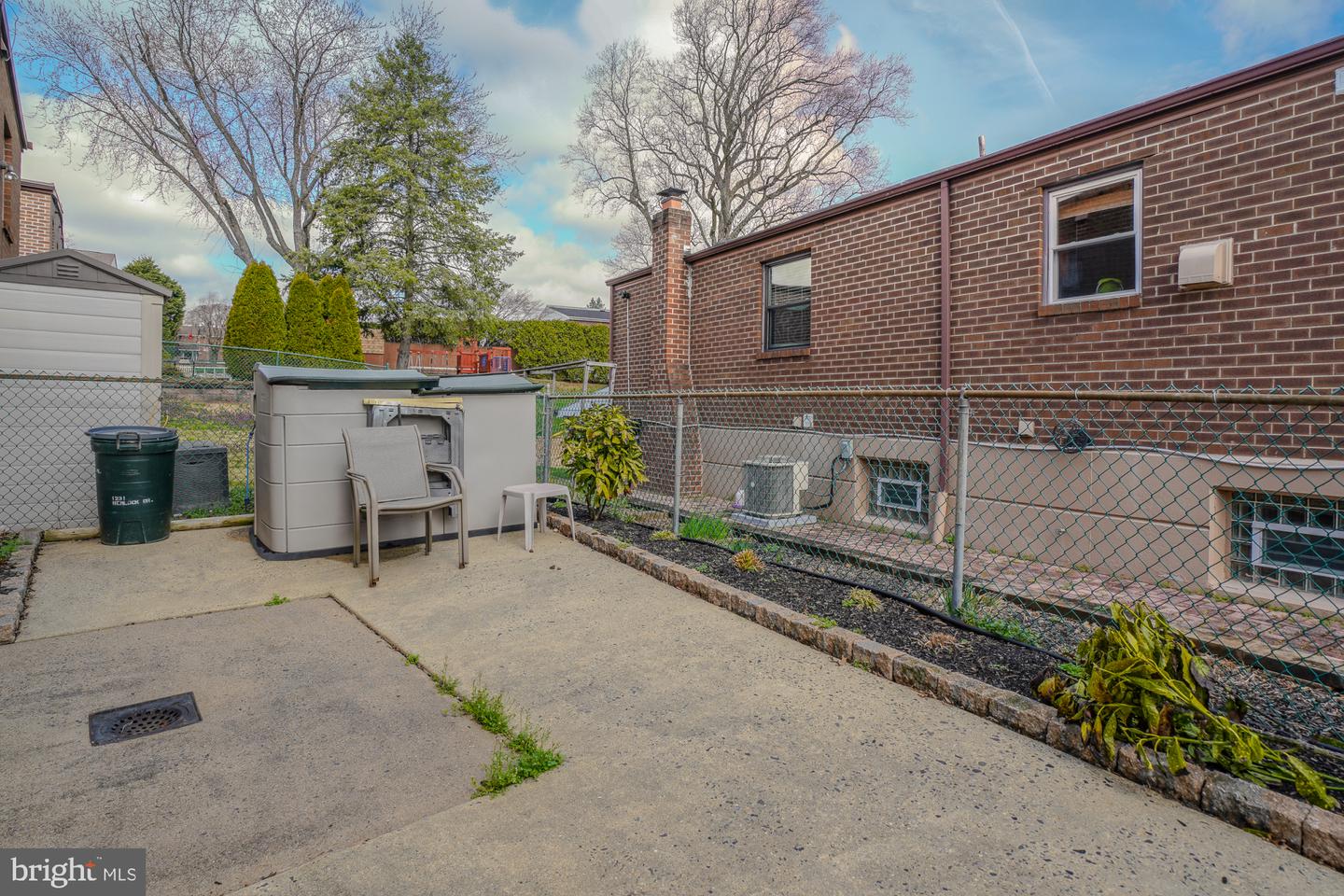 1231 Hemlock Dr Property Photo 40