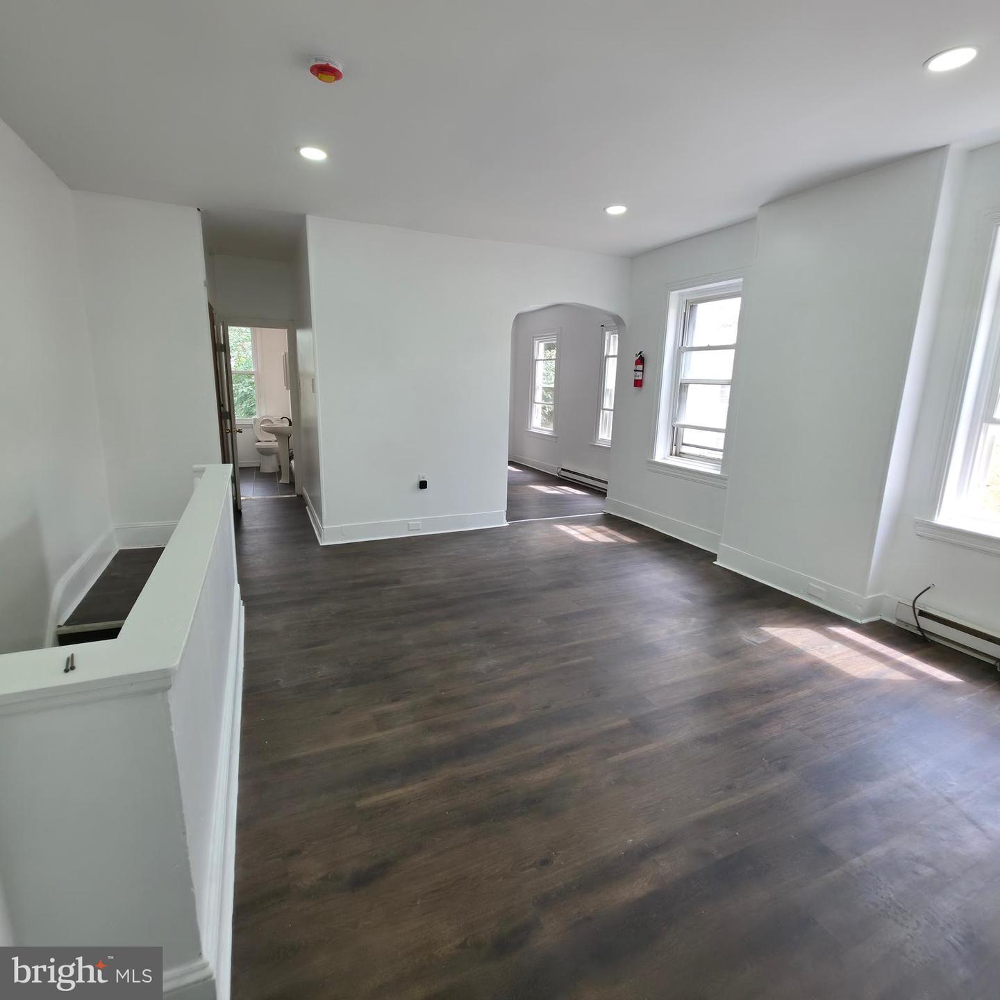 1617 WAKELING ST #2 Property Photo 1