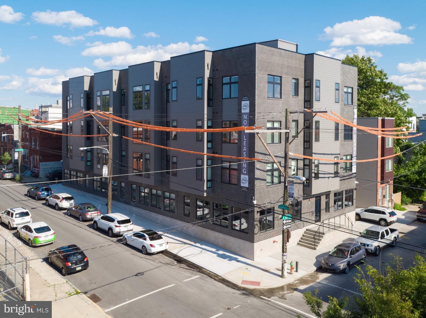 2940 W THOMPSON ST #UNIT 308 Property Photo 1