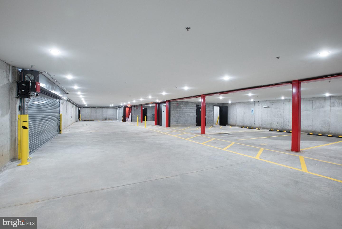 2940 W Thompson St #unit 308 Property Photo 9