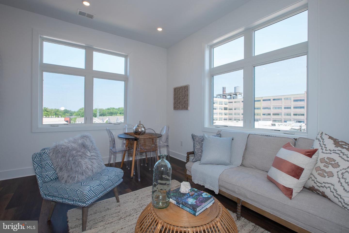 2940 W Thompson St #unit 308 Property Photo 22