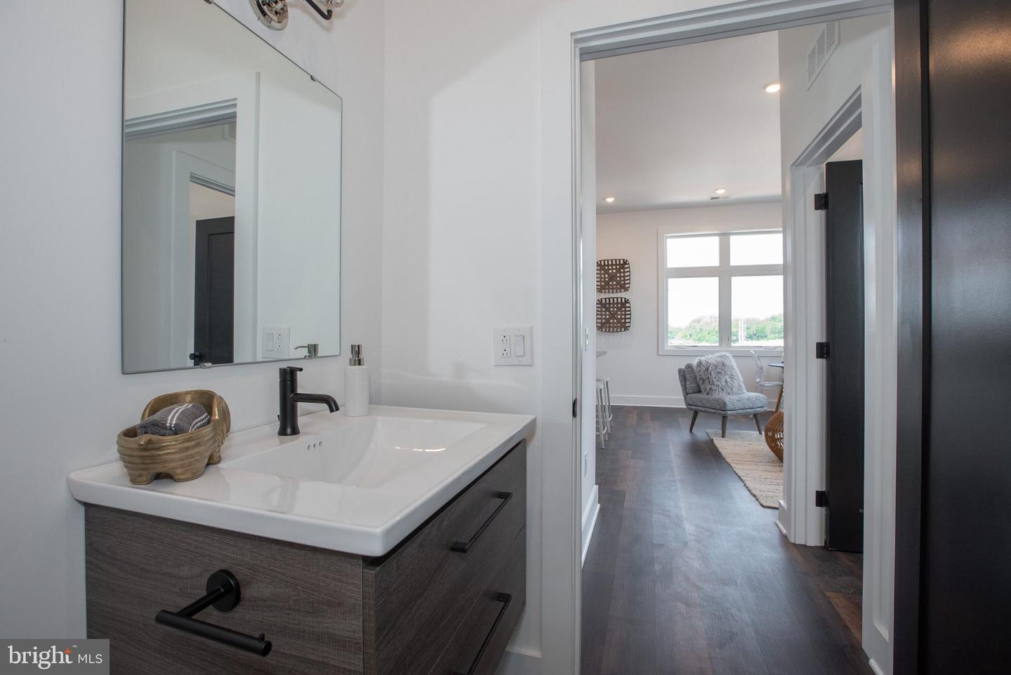 2940 W Thompson St #unit 308 Property Photo 28
