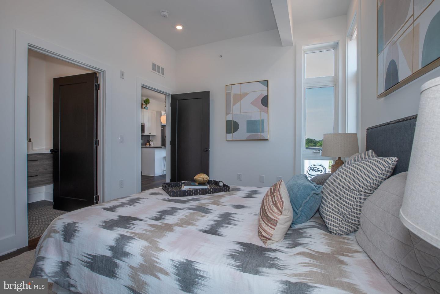 2940 W Thompson St #unit 308 Property Photo 35