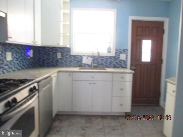 2232 S Bouvier St Property Photo 5