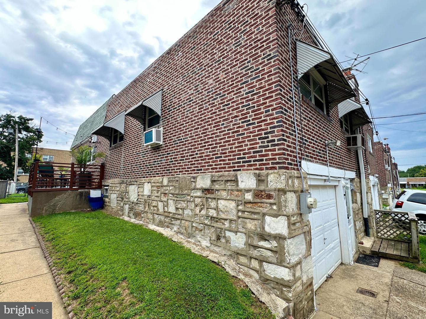 1836 Evarts St Property Photo 8