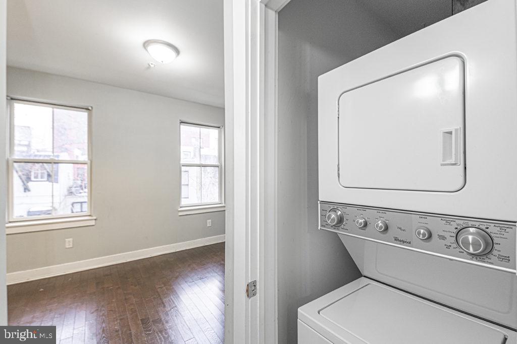 2012 W Girard Ave #unit 13b Property Photo 2